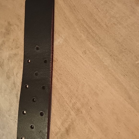 American Eagle Dark Brown Leather Belt 32” - Picture 5 of 5